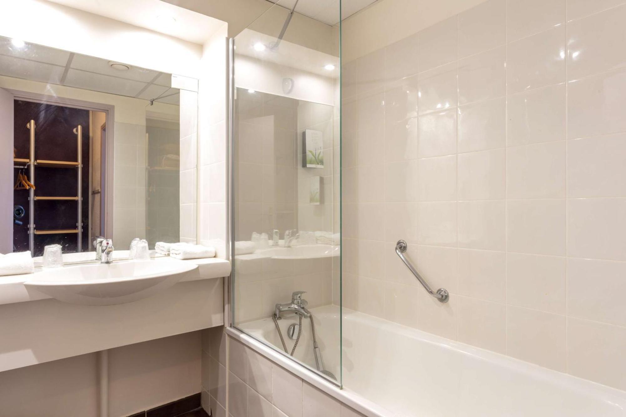 Hotel Brit Montpellier Parc Expo 3*
